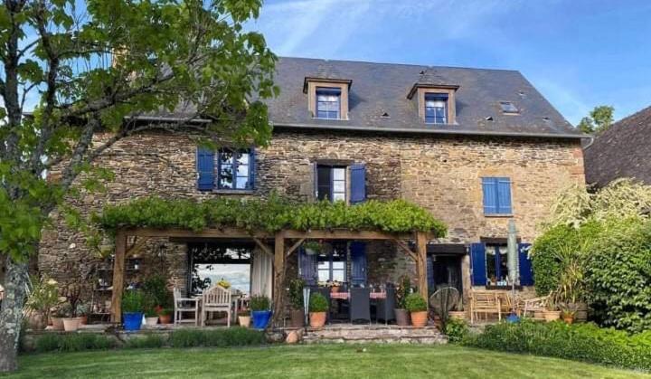 La Maison Bleue Juillac  Ngoại thất bức ảnh