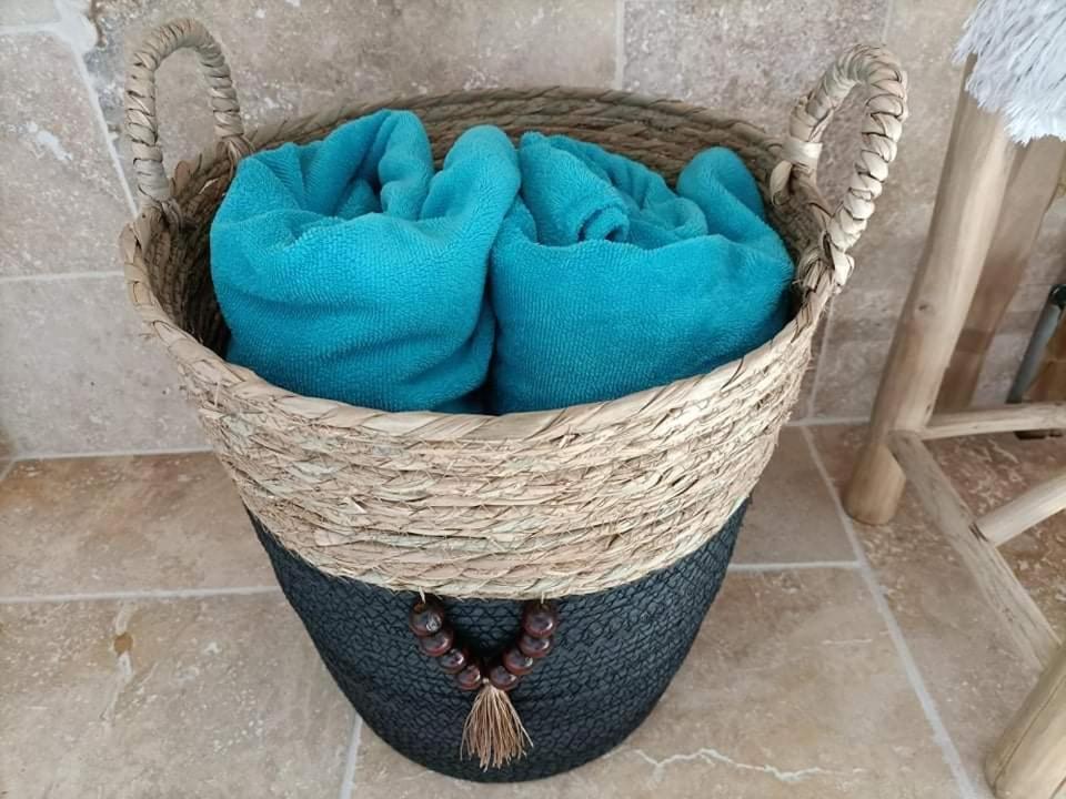 La Maison Bleue Juillac  Ngoại thất bức ảnh